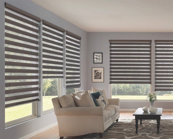 Màn cầu vồng màu xám đồng màu tường