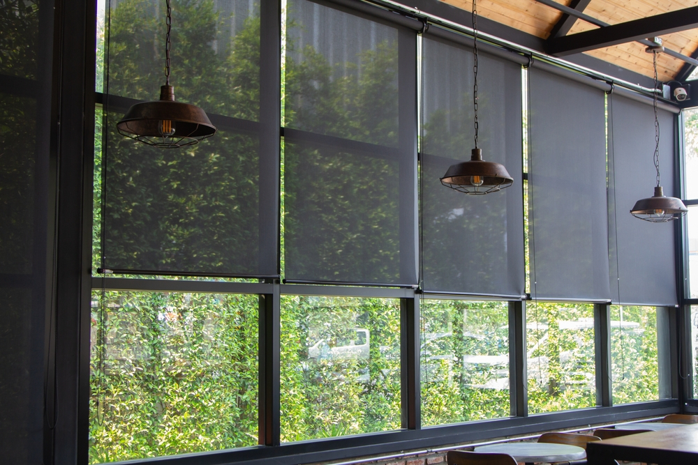Đây là loại màn cửa phù hợp với các ô cửa đón nắng hay các cửa sổ có view đẹp
